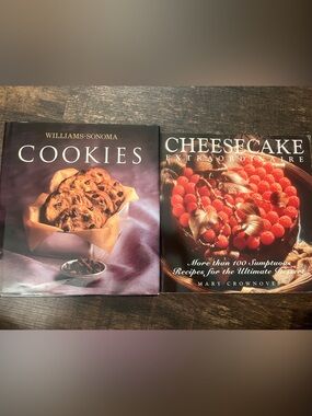 Williams-Sonoma Cookies & Cheesecake Duo